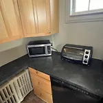 Homestay In Cozy River Heights Home