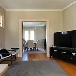 Homestay In Cozy River Heights Home